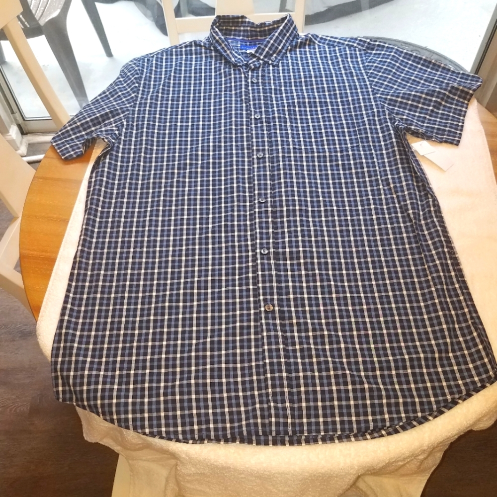 Men's button down plaid shirt